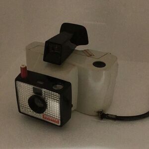 Vintage Polaroid swinger land camera